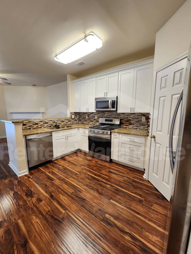 Photo - 1618 Cove Creek Cir