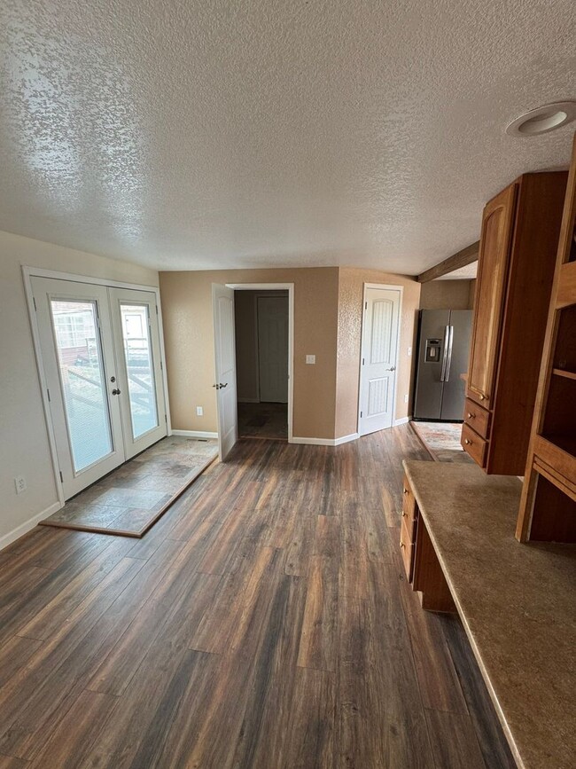 Photo - 4 Bedroom 2 Bath - Quiet country Property