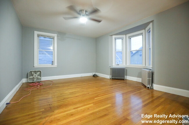 Photo - 24 Shannon St Unit 2