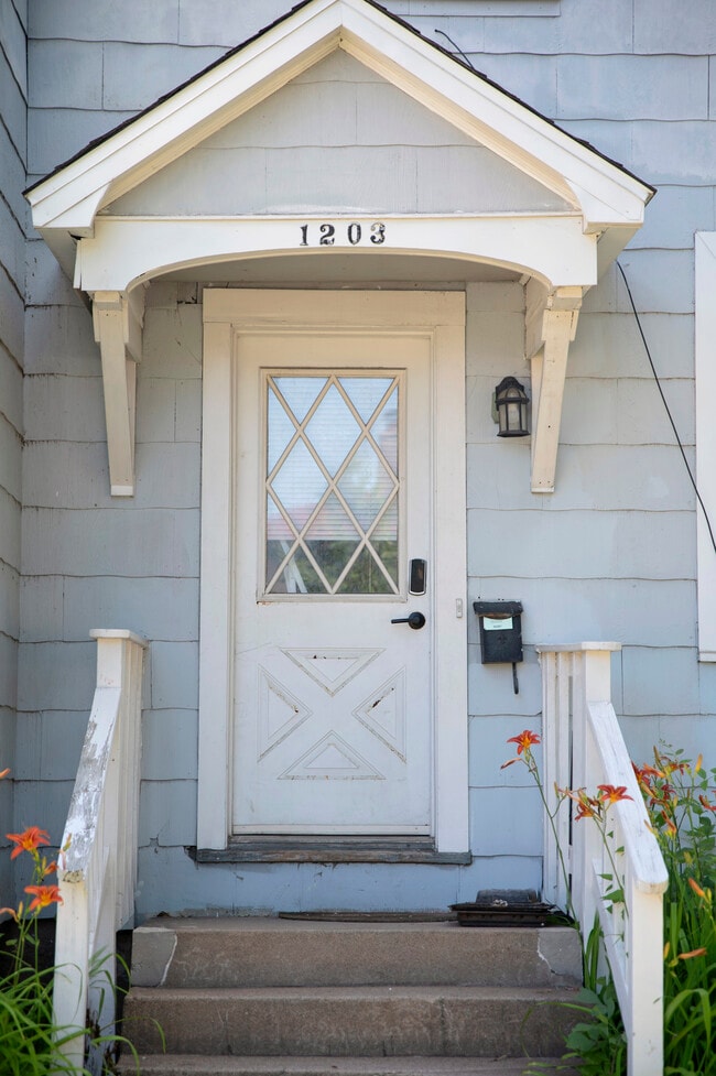 Photo - 1203 S Farwell St Unit 1203