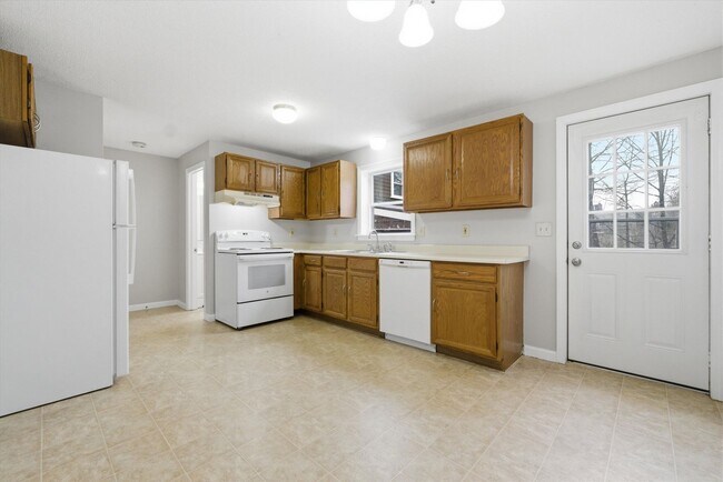 Photo - 888-890 Belmont Street Unit 890 Belmont Street