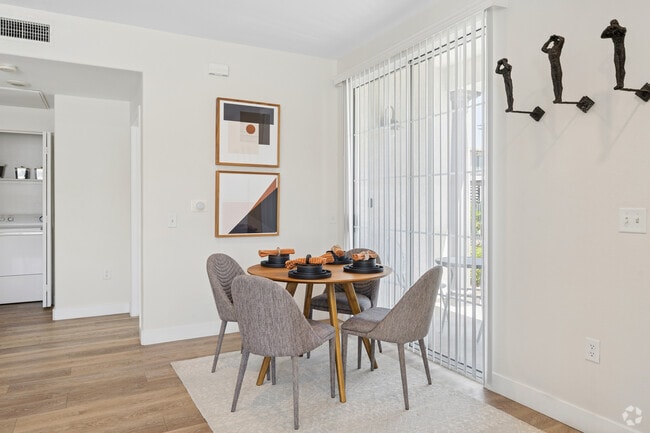 Versilia - 2BR, 2BA - 1,206SF - Dining Room - Canterra