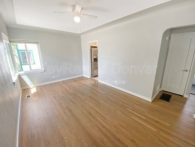 Photo - 4960 Decatur St