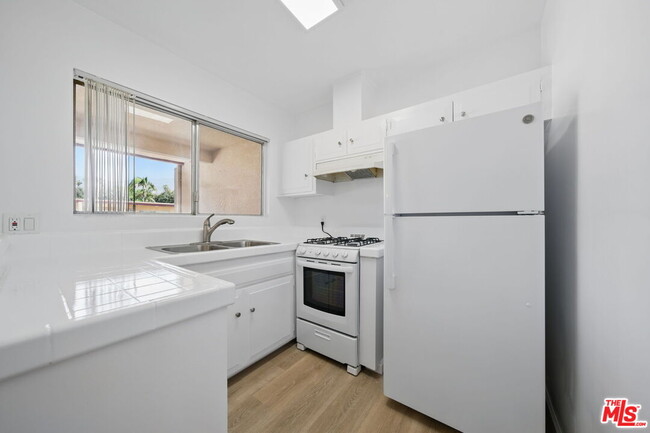 Photo - 1293 Garfield Ave Condo Unit 32
