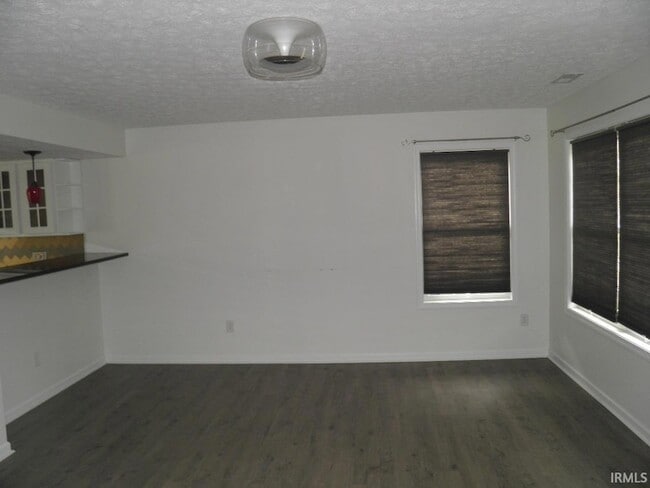 Photo - 2712 E Bressingham Wy