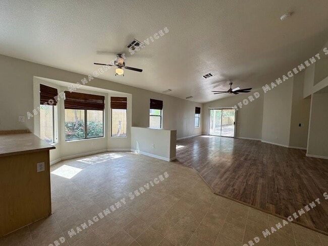 Photo - 15154 W Fillmore St