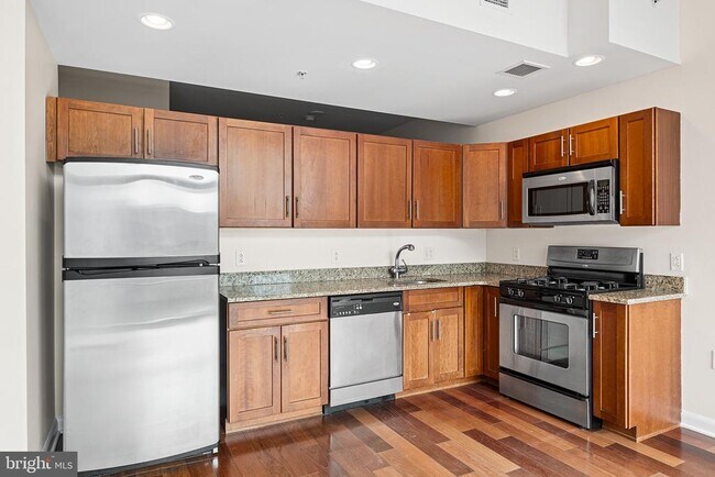 Photo - 22 S Front St Unit 502