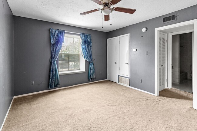 Photo - 9007 Gaylord Dr Unidad True