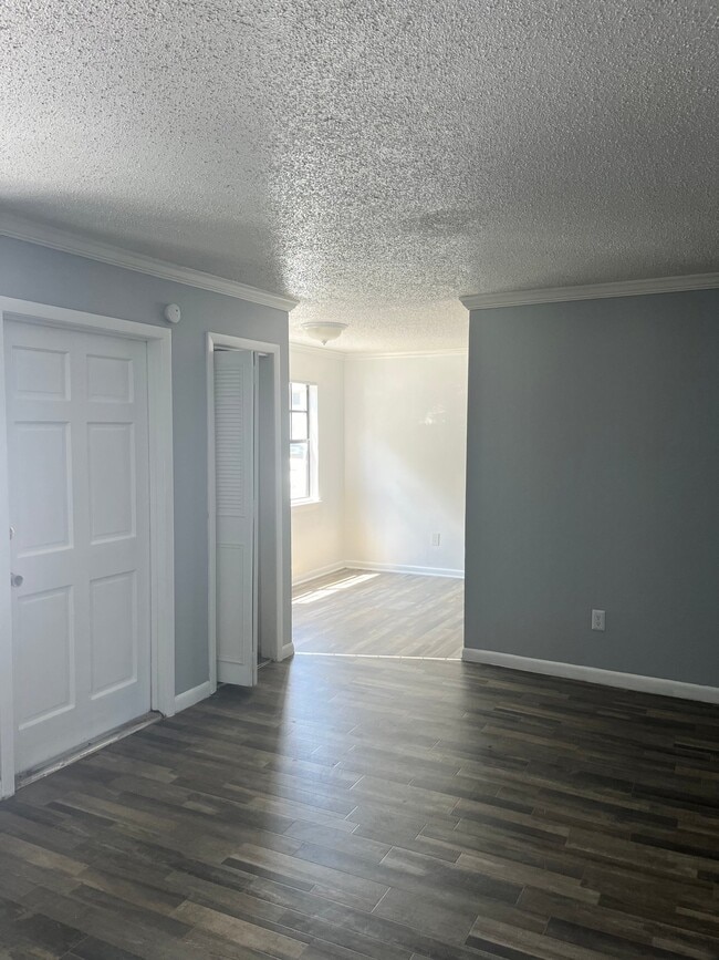 Photo - 3215 Baird Ave Unidad C-16