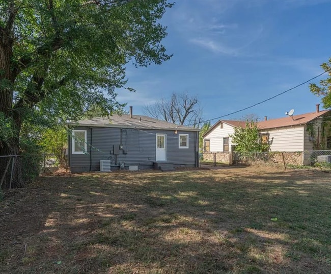 Photo - 1200 Sandra Dr