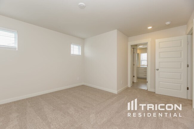 Photo - 360 Park Glen Dr