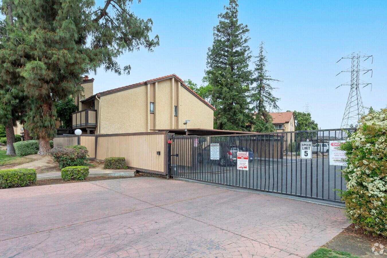 Entrada - Laguna Falls