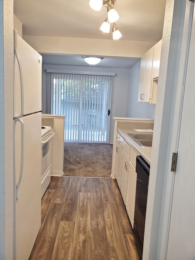 1X1 S Kitchen