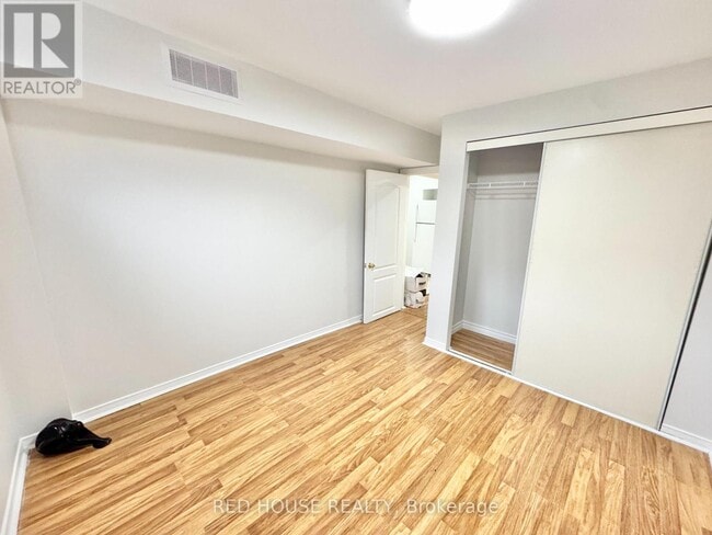 Photo - 33 Forestside Ct