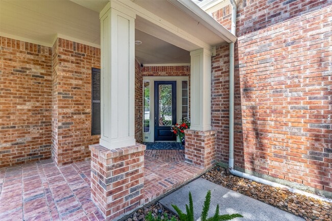 Photo - 6011 Shady Alcove Ct