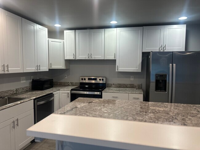 Photo - 110 Kensington Dr