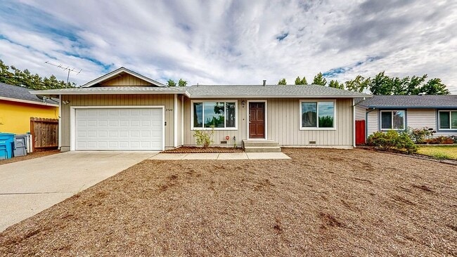 Building Photo - 2540 Campbell Dr