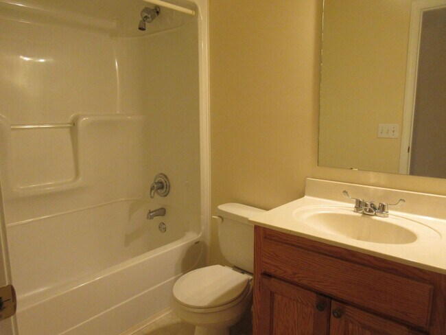 Photo - Landmark Pointe