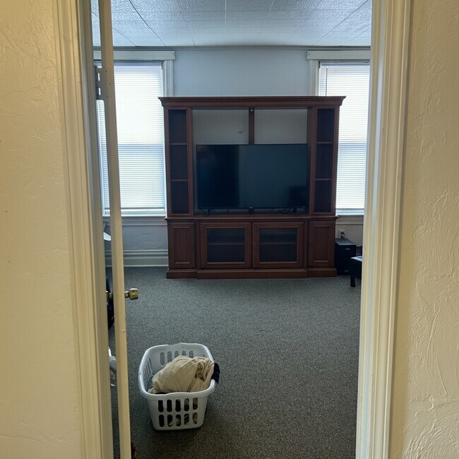 Photo - 626 Baldwin St