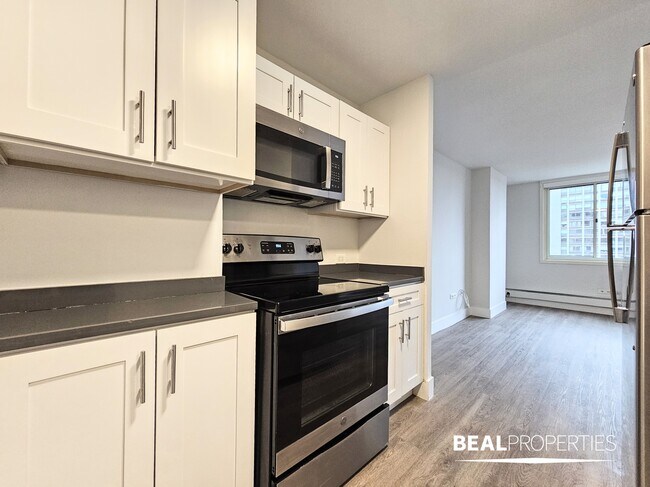 Photo - 1342 N Dearborn St Unit 1 Bed