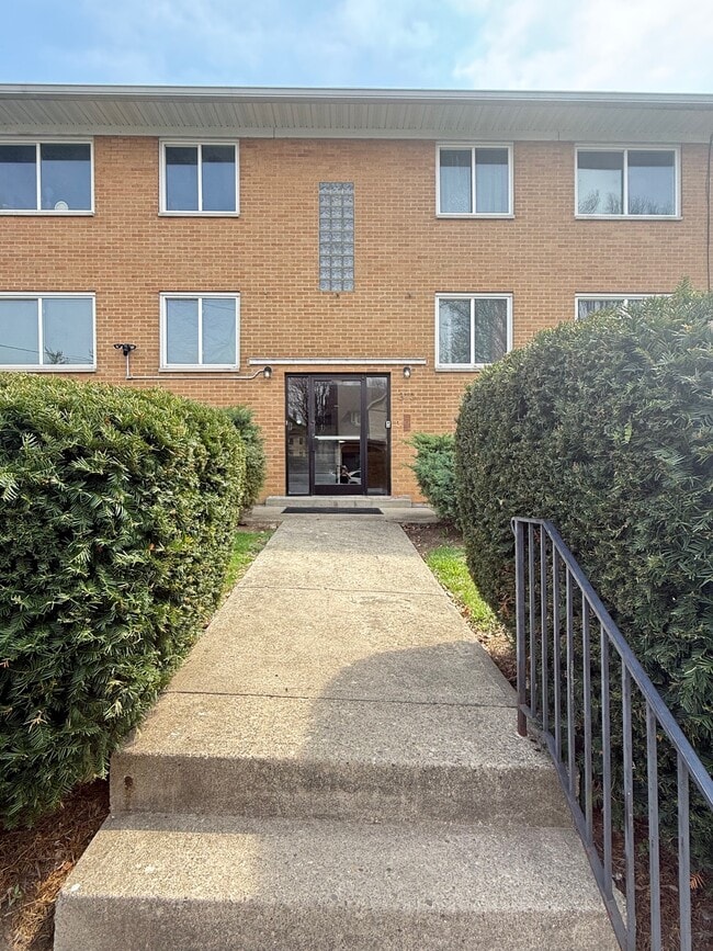 Building Exterior - Apartments at 310 Superior