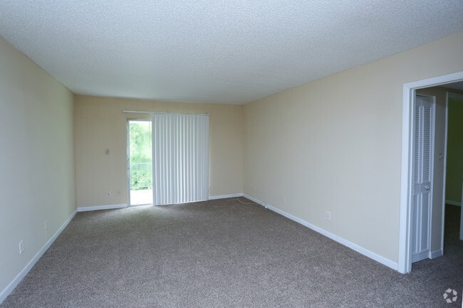 Interior - Clay Landings Apartments