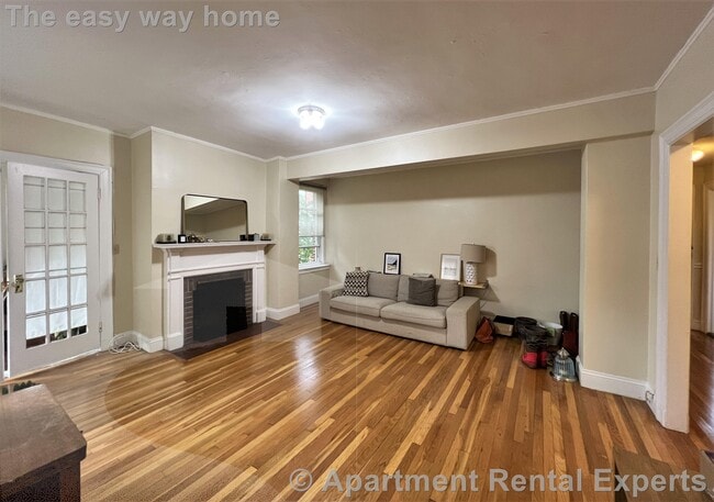 Photo - 7 Craigie Cir Unit #32