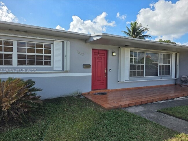 Photo - 1560 W 53rd Terrace