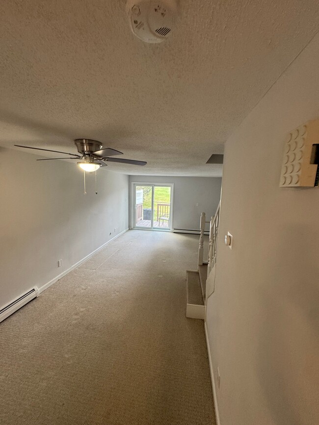 Photo - 16 Kimberly Dr
