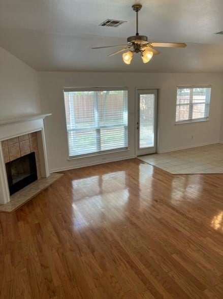 Photo - 3107 Burlington