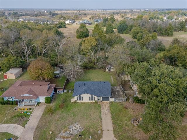 Photo - 203 Leighton Dr