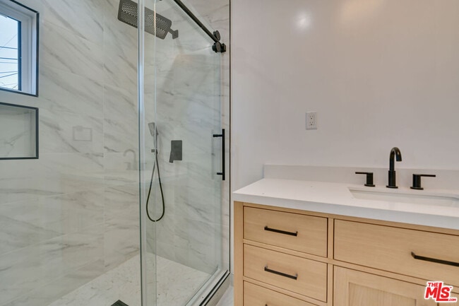 Photo - 843 Westbourne Dr Unit C