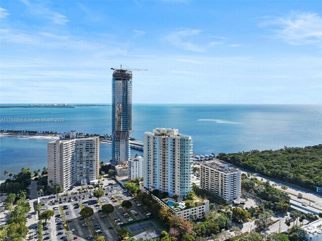 Building Photo - 2475 Brickell Ave Unit 806 Rental