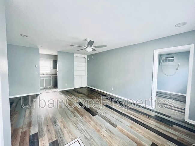 Photo - 321 24th Ave N Unit #9