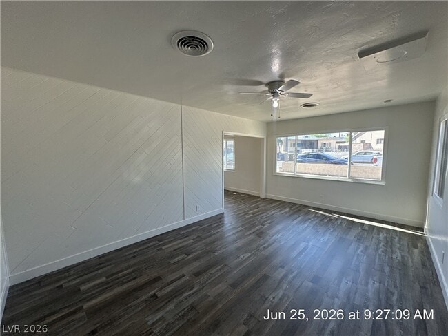 Photo - 148 W Victory Rd