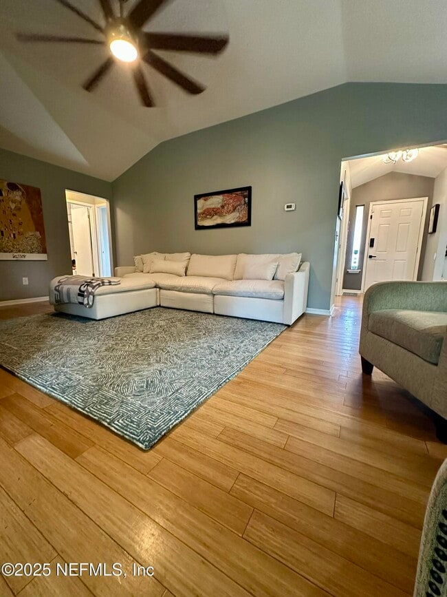 Photo - 10420 Inverness Dr