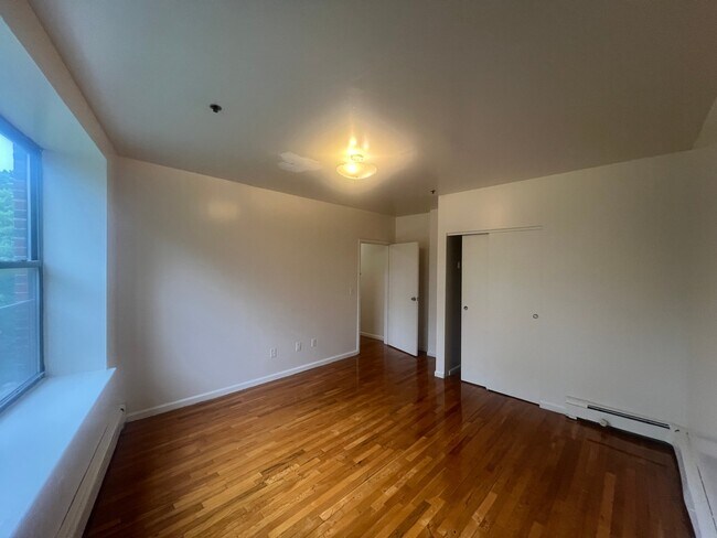 Photo - 1 Mapes Ave Unit 3D