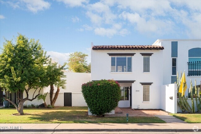 Building Photo - 1914 E Medlock Dr Rental