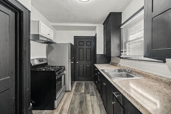 Photo - Beautiful 2 Bedroom 1 Bathroom in Kansas City!