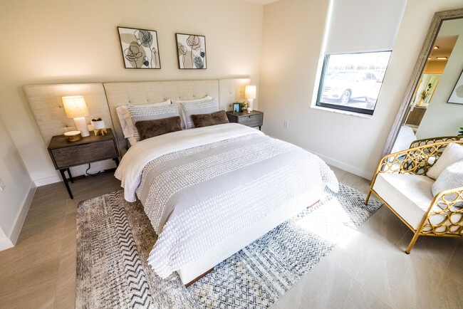 Eurus at Miramar apartments — community photo