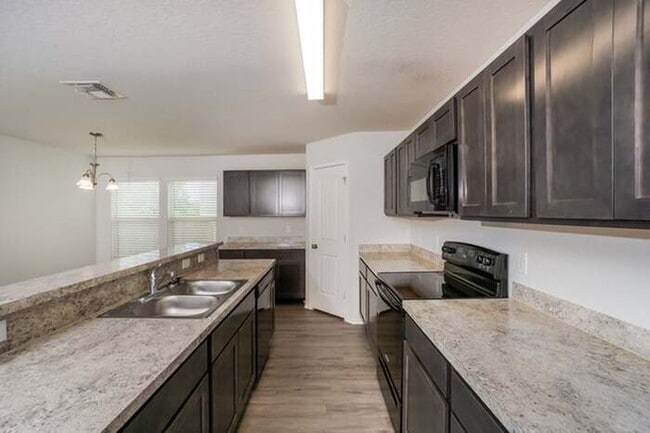 Photo - 9410 Somers Bend