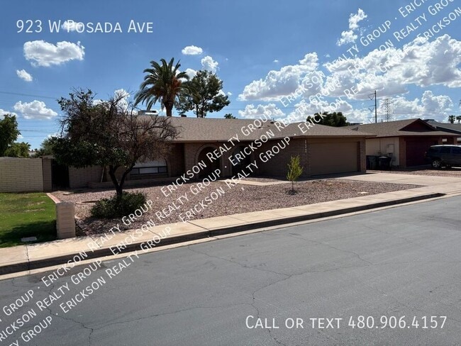 Building Photo - 923 W Posada Ave Rental