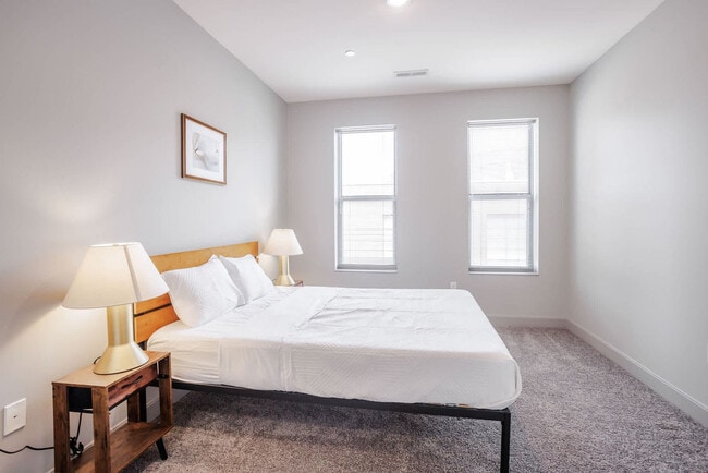 Photo - 121 E Freedom Way Unidad ID1257390P