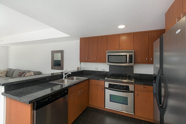 875 G St Unit 508