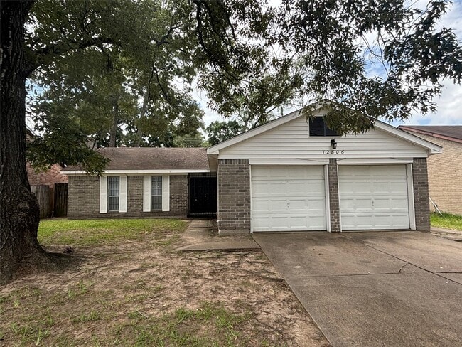 Building Photo - 12806 Fern Forest Dr
