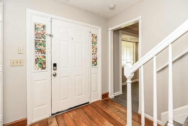 Photo - 1268 Brandl Dr SW