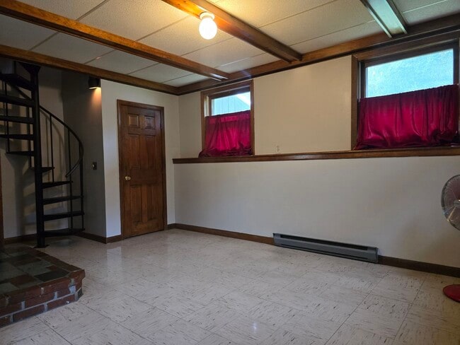 Building Photo - 96 E Broadway Unit A Rental