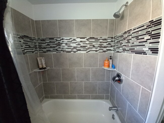 Photo - 441 Kingsboro St