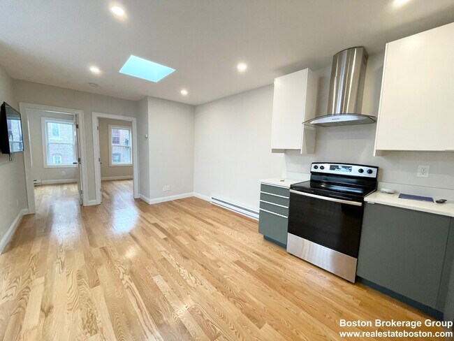 Photo - 7 Warwick St Unit 3