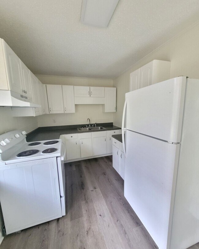 Photo - 1140 Lake Dr Unit A